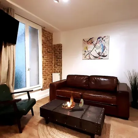 Apartment Midnight In Montmartre Paris