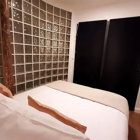 Midnight In Montmartre Apartmán