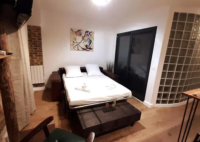 Midnight In Montmartre Апартаменты Париж