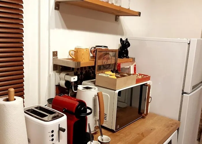 아파트 Midnight In Montmartre