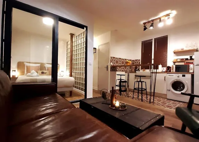 아파트 Midnight In Montmartre *